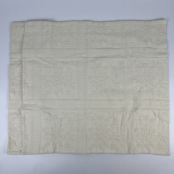 Linen Source Matelasse Pillow Sham Flowerbox Textured Print Ecru Cream Standard - Picture 3 of 10